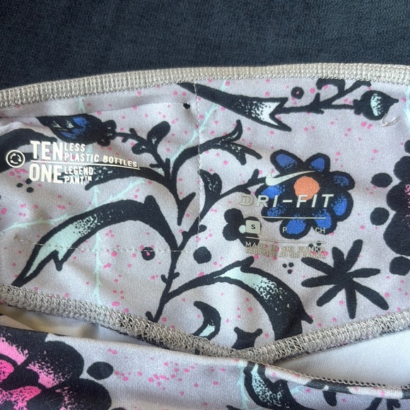 Nike dri-fit Floral Patterned Leggings - Picture 4 of 4